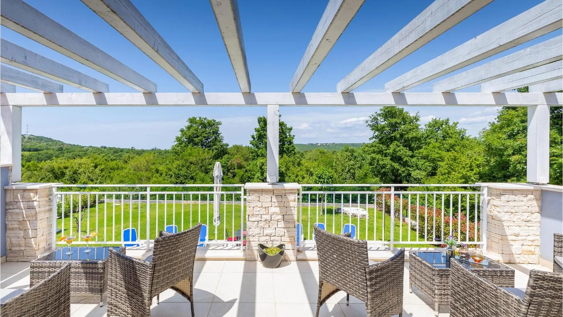 3 Bedroom Beautiful Home In Sosici Croatia