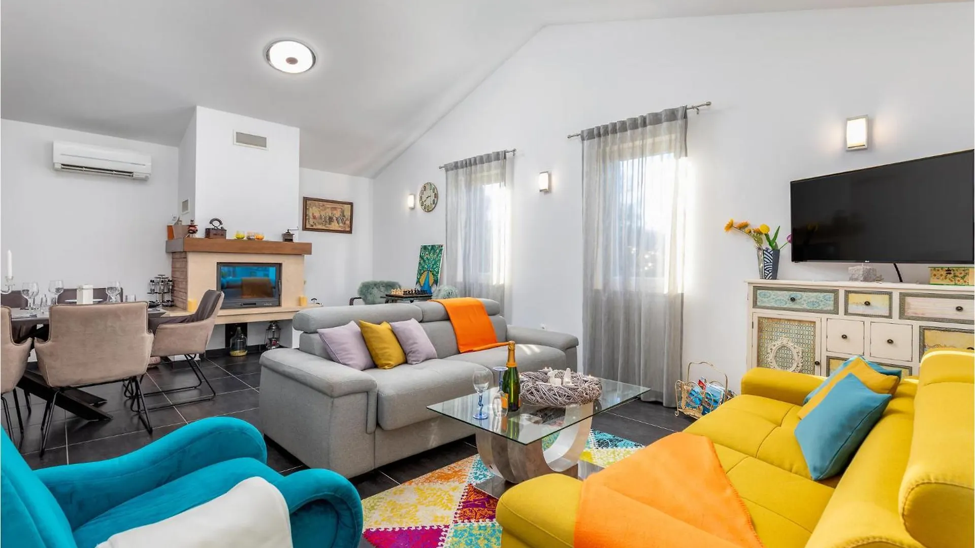 3 Bedroom Beautiful Home In Sosici
