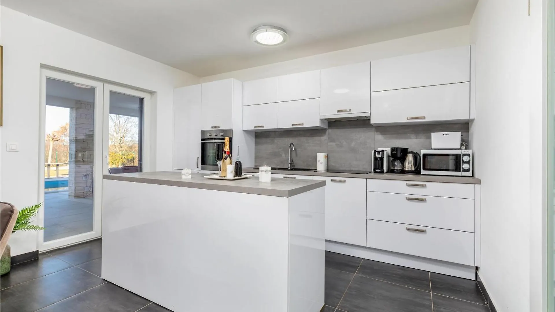펜션 3 Bedroom Beautiful Home In Sosici