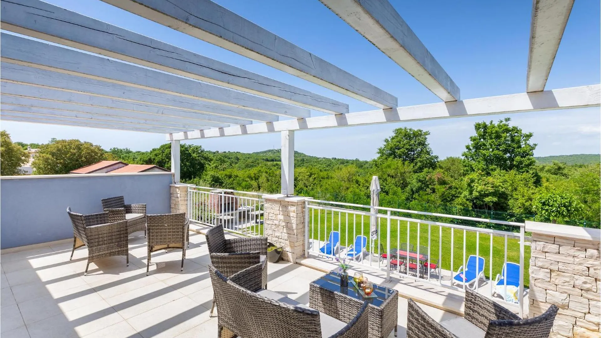 3 Bedroom Beautiful Home In Sosici Holiday home